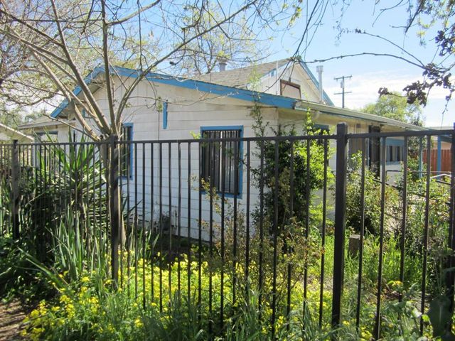 1647 N Gilchrist Avenue, Stockton, CA 95205