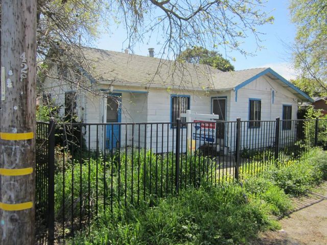 1647 N Gilchrist Avenue, Stockton, CA 95205