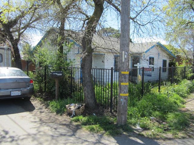 1647 N Gilchrist Avenue, Stockton, CA 95205