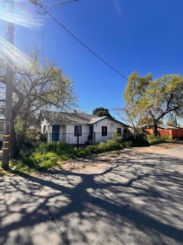 1647 N Gilchrist Avenue, Stockton, CA 95205