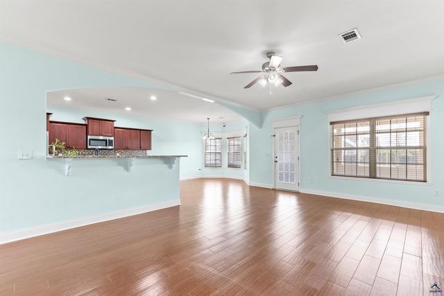 112 Legacy Ct, Warner Robins, GA 31088