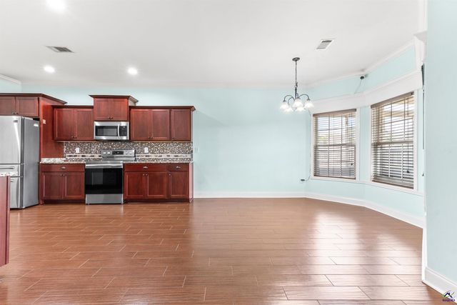 112 Legacy Ct, Warner Robins, GA 31088