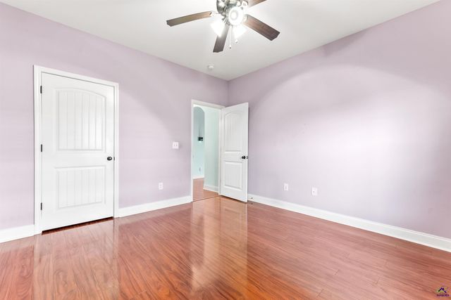 112 Legacy Ct, Warner Robins, GA 31088