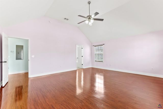 112 Legacy Ct, Warner Robins, GA 31088