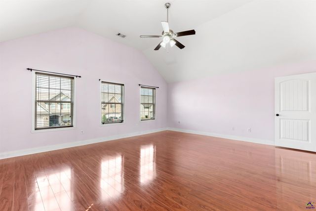 112 Legacy Ct, Warner Robins, GA 31088