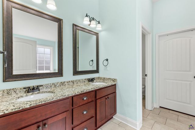 112 Legacy Ct, Warner Robins, GA 31088