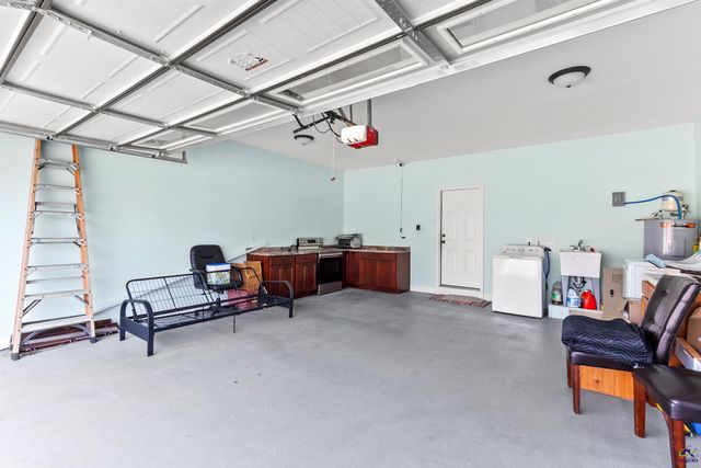 112 Legacy Ct, Warner Robins, GA 31088