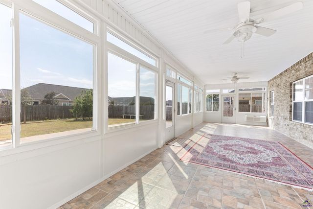 112 Legacy Ct, Warner Robins, GA 31088