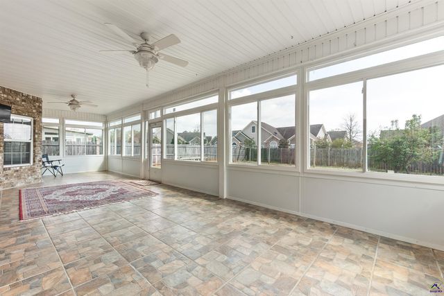 112 Legacy Ct, Warner Robins, GA 31088