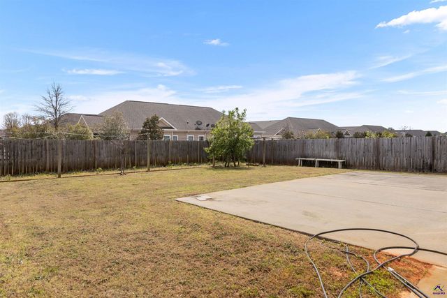 112 Legacy Ct, Warner Robins, GA 31088