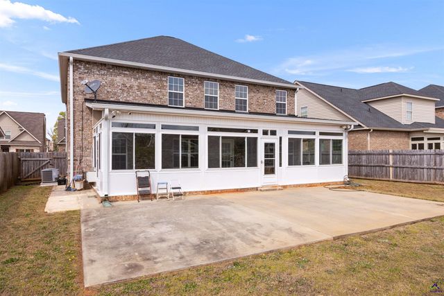 112 Legacy Ct, Warner Robins, GA 31088