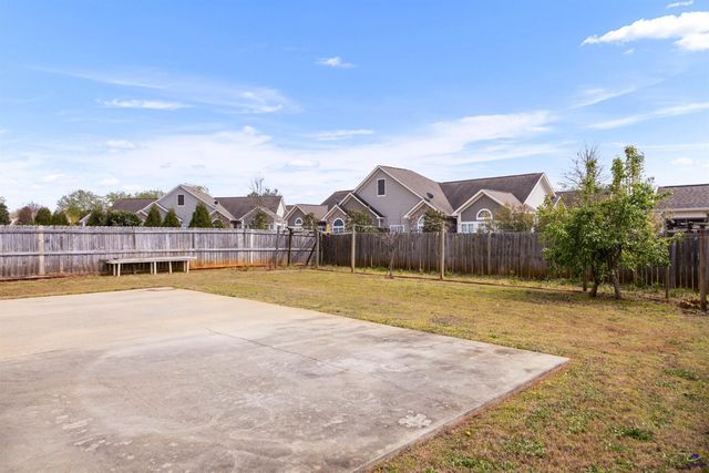 112 Legacy Ct, Warner Robins, GA 31088