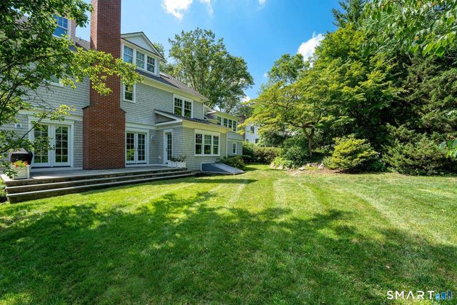 16 Annjim Drive, Greenwich, CT 06830