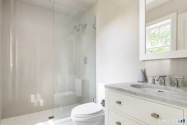 16 Annjim Drive, Greenwich, CT 06830