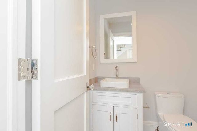 16 Annjim Drive, Greenwich, CT 06830