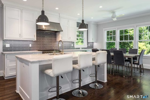 16 Annjim Drive, Greenwich, CT 06830