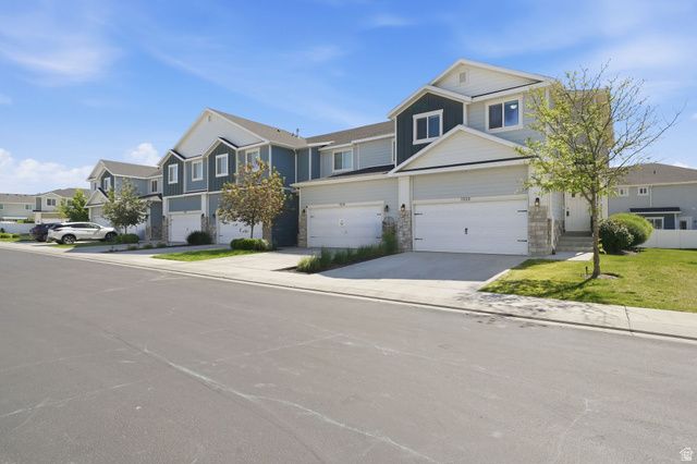 7228 N CLOVER LEAF LN, Eagle Mountain, UT 84005
