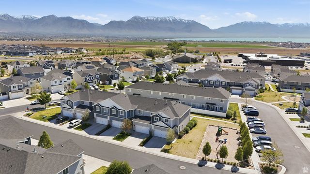 7228 N CLOVER LEAF LN, Eagle Mountain, UT 84005