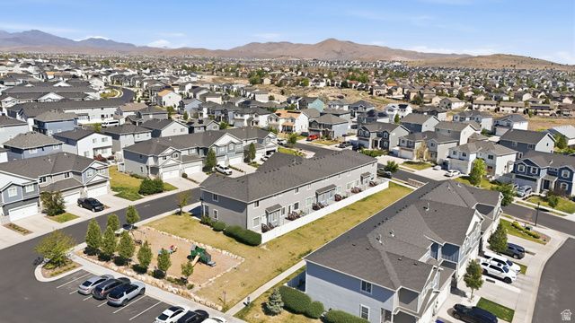 7228 N CLOVER LEAF LN, Eagle Mountain, UT 84005