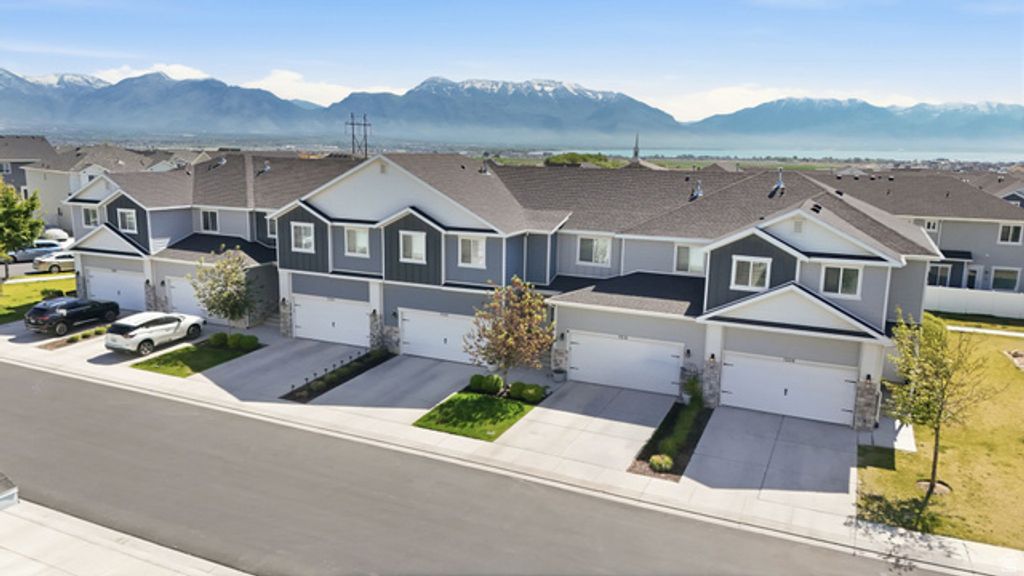 7228 N CLOVER LEAF LN, Eagle Mountain, UT 84005