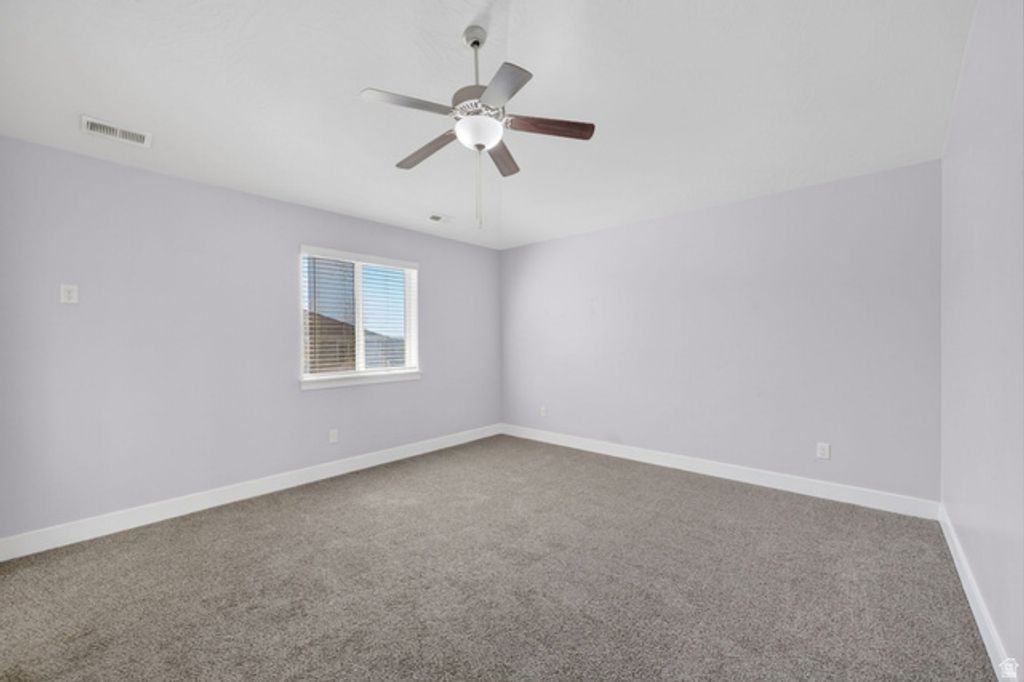 Image 22 of property listing at 7228 N CLOVER LEAF LN, Eagle Mountain, UT 84005
