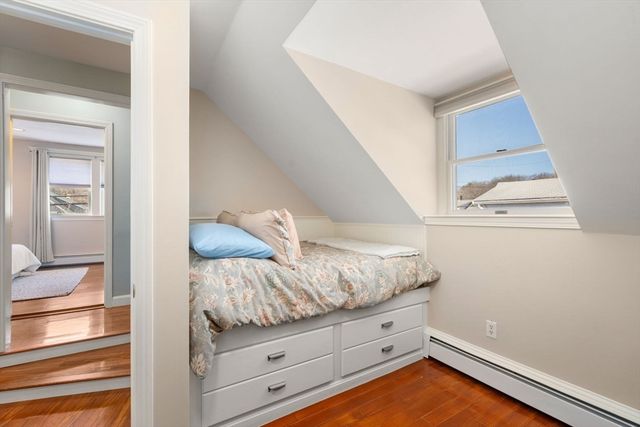 67 Lynnfield St, Lynn, MA 01904