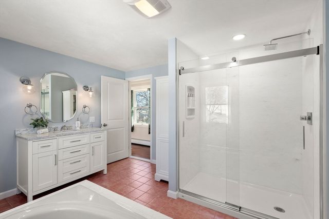 67 Lynnfield St, Lynn, MA 01904