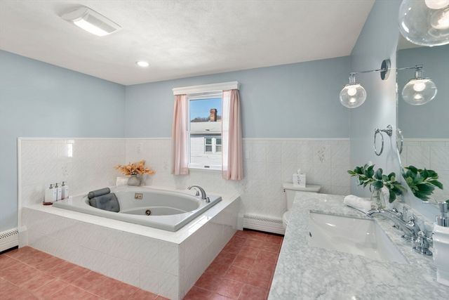 67 Lynnfield St, Lynn, MA 01904