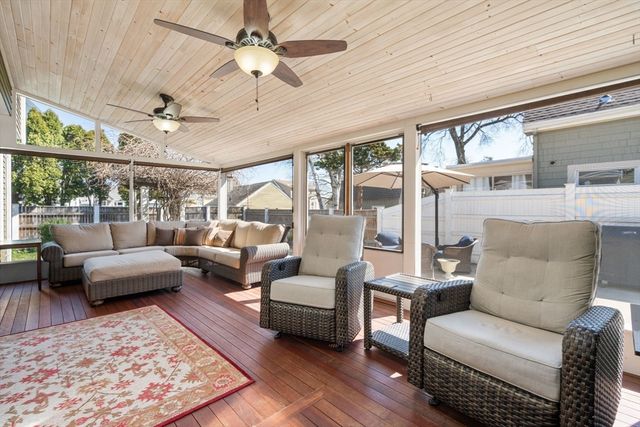 67 Lynnfield St, Lynn, MA 01904