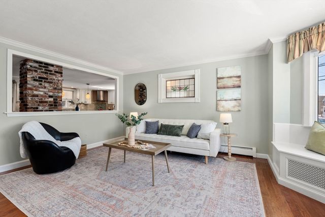 67 Lynnfield St, Lynn, MA 01904