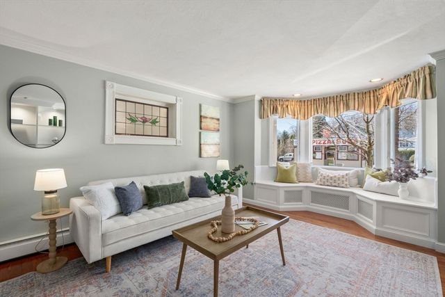 67 Lynnfield St, Lynn, MA 01904