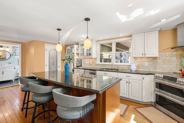 67 Lynnfield St, Lynn, MA 01904