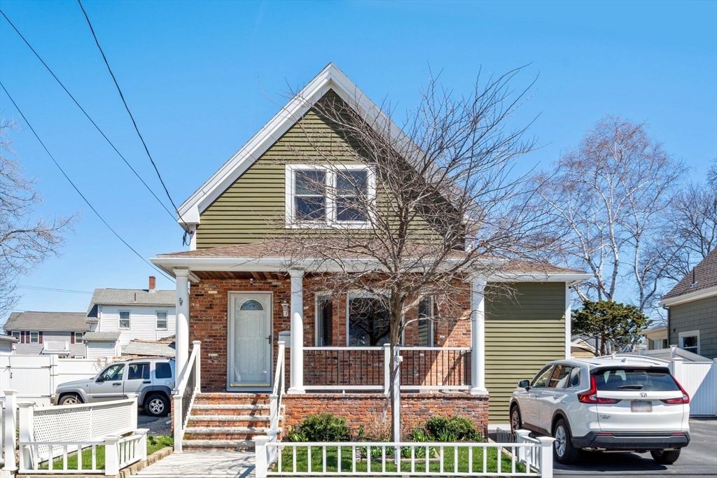 67 Lynnfield St, Lynn, MA 01904