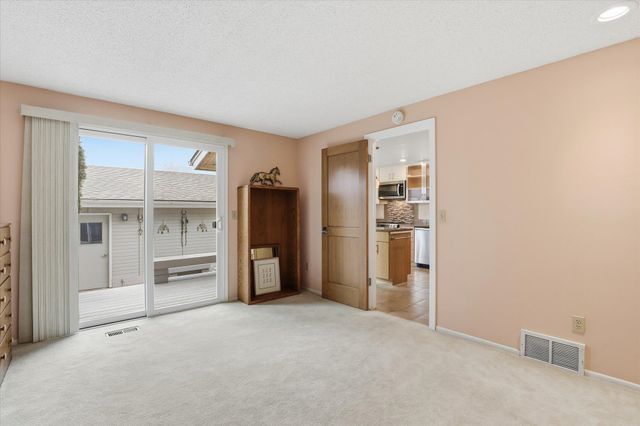 1310 E 56th Ave, Spokane, WA 99224