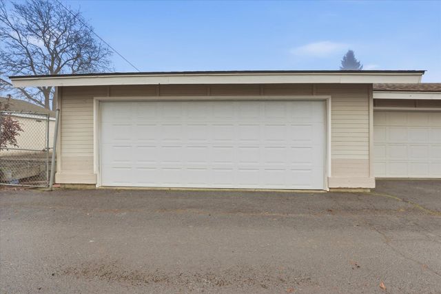 1310 E 56th Ave, Spokane, WA 99224