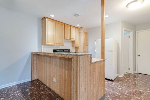 575 Heritage Drive 206, Schaumburg, IL 60169