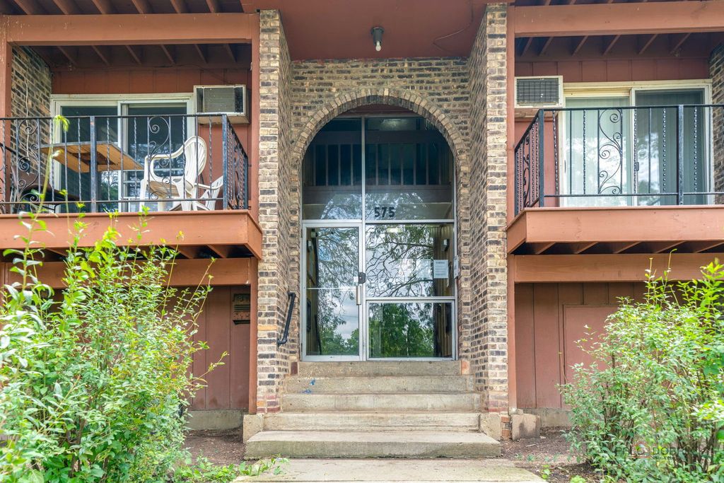575 Heritage Drive 206, Hoffman Estates, IL 60169 — photo 2