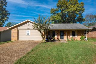 5901 Leabrook Lane, Sherwood, AR 72120