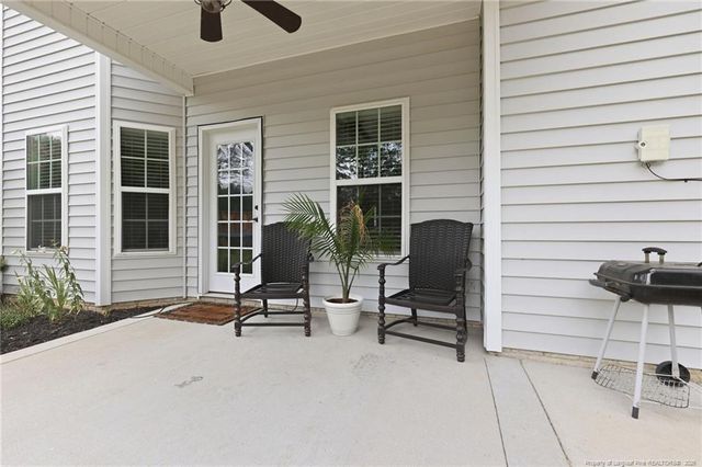 5820 Crepe Myrtle Drive, Hope Mills, NC 28348