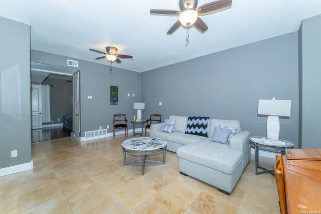 7707 Broadway Apt 26A, San Antonio, TX 78209