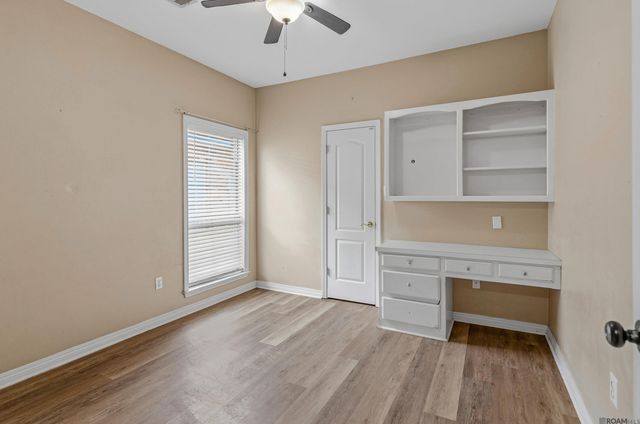 17160 Fountainbleau Dr, Prairieville, LA 70769