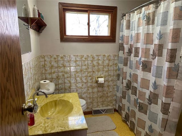 1926 Deer Trail, Spooner, WI 54801