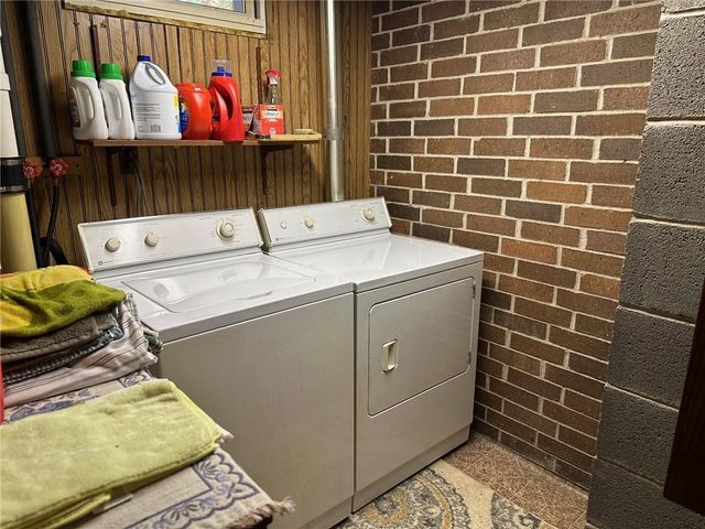 1926 Deer Trail, Spooner, WI 54801