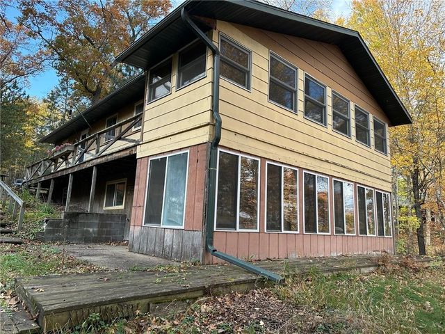1926 Deer Trail, Spooner, WI 54801