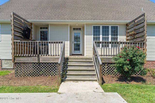 17 Jenn Road, Burgaw, NC 28425