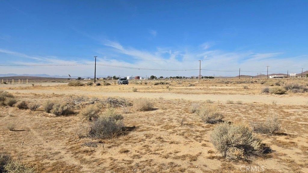 Image 14 of property listing at 0 Claymine Rd, North Edwards, CA 93523