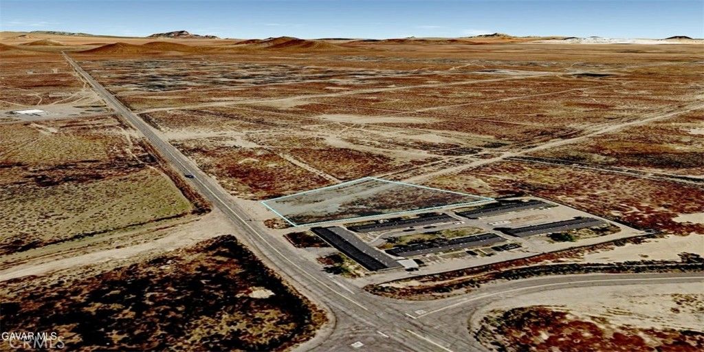 Image 33 of property listing at 0 Claymine Rd, North Edwards, CA 93523