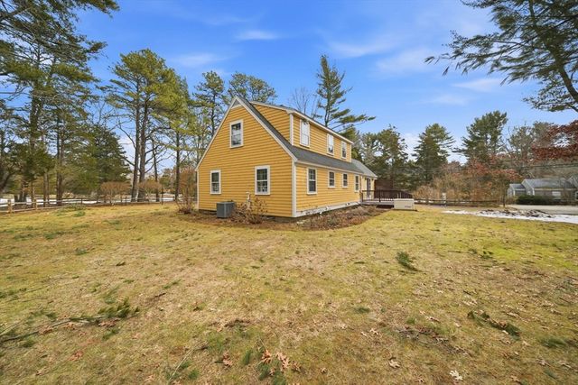 34 Winter St, Duxbury, MA 02332