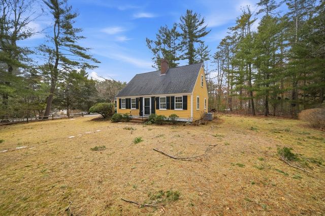 34 Winter St, Duxbury, MA 02332