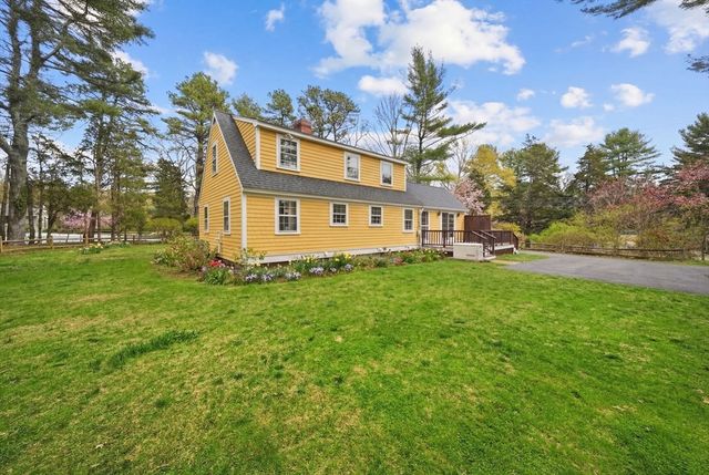 34 Winter St, Duxbury, MA 02332